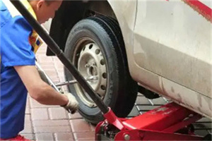 国贸中心附近拖车24小时服务热线电话